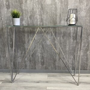Напольная консоль Akur Loft Cary 1200 металлокаркас хромированный прозрачное стекло, Loft Cary 1200 металлокаркас хромированный прозрачное стекло
Напольная консоль Akur Loft Cary 1200 металлокаркас хромированный прозрачное стекло, Loft Cary 1200 металлокаркас хромированный прозрачное стекло
