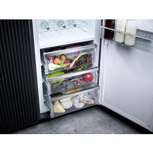 Встраиваемый холодильник Miele K7743E