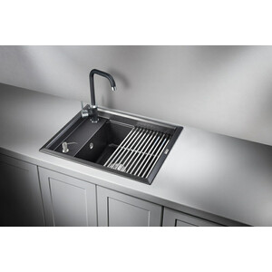 Кухонная мойка Granula KS-6004 с дозатором и ролл-матом, черный