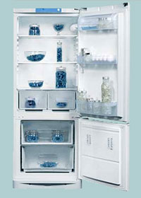Прозрачные контейнеры и ящики в холодильниках Indesit