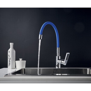 фото Смеситель для кухни rossinka silvermix с гибким изливом хром\синий (z35-35u-blue)