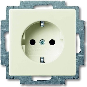 фото Розетка abb basic55 schuko с/з 16a 250v со шторками безвинтовой зажим chalet - белый