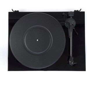 фото Виниловый проигрыватель pro-ject debut iii dc matt black