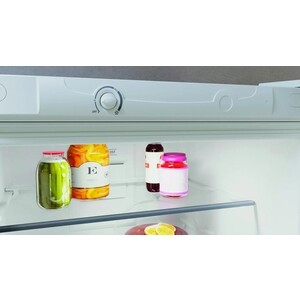 Холодильник Hotpoint HT 4201I W