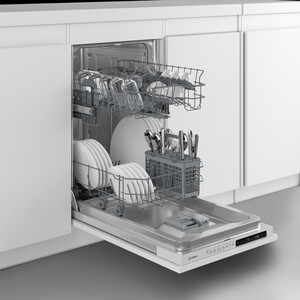 Встраиваемая посудомоечная машина Indesit DIS 1C67 E