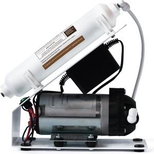 фильтрующая система гейзер самогоныч для любого типа воды 1 ступень Фильтр Гейзер Самогоныч (62056)